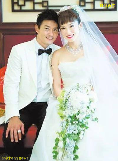 秘密戀愛12年，官宣結婚後羨煞網友，這對新加坡明星夫婦太甜了