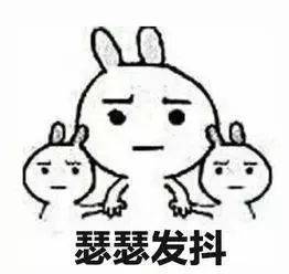 可怕！新加坡最大商场的电梯咬住3岁男童的脚，大人都慌了