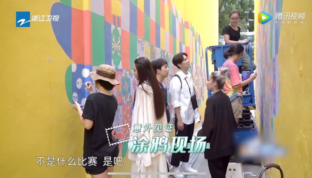 新加坡性感网红带钟汉良、郭麒麟打卡知名美食～