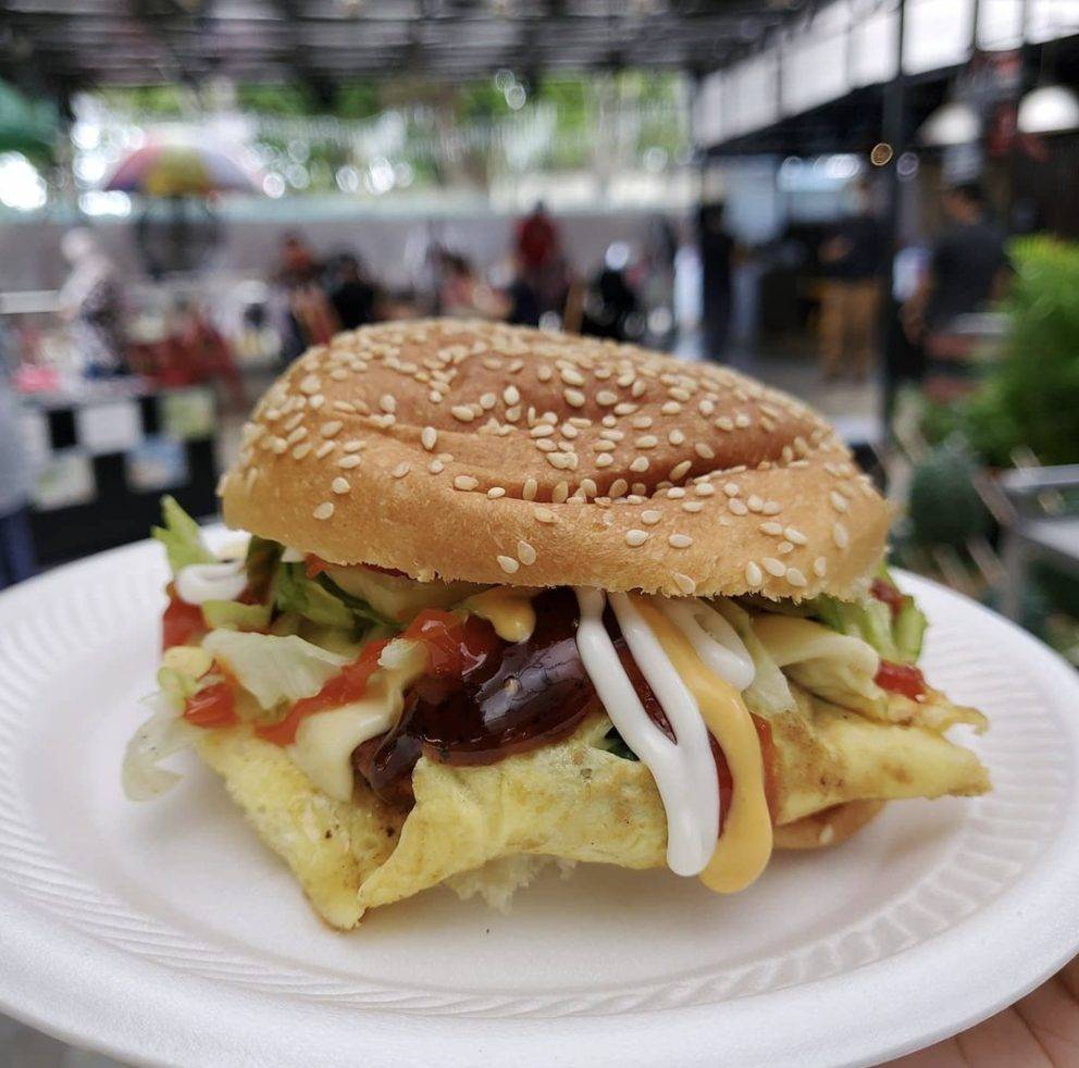 樟宜新开的露天美食公园,超多清真烧烤、汉堡美食,夜猫子们吃到爽