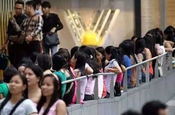 爲給女傭提供更好地支持和幫助!新加坡人力部計劃每月進行200家訪