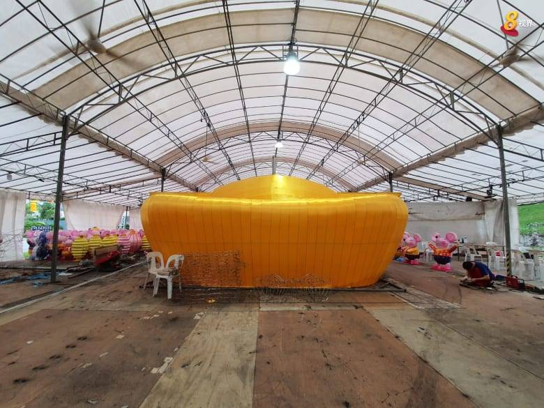 牛车水灯饰下周亮灯 12米高老鼠元宝为重头戏