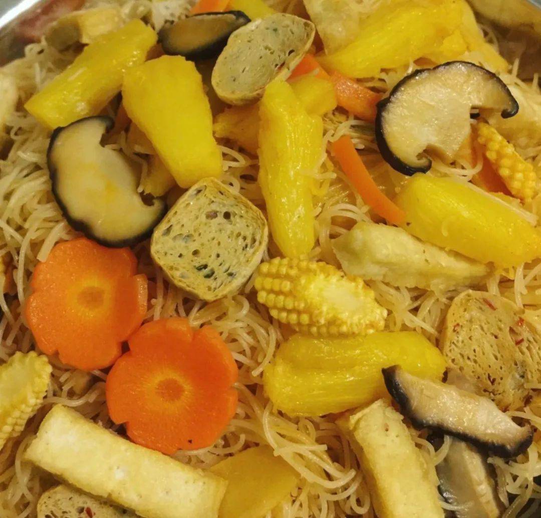 新加坡进口的台湾凤梨被吐槽！“这质量，送人都丢脸~”