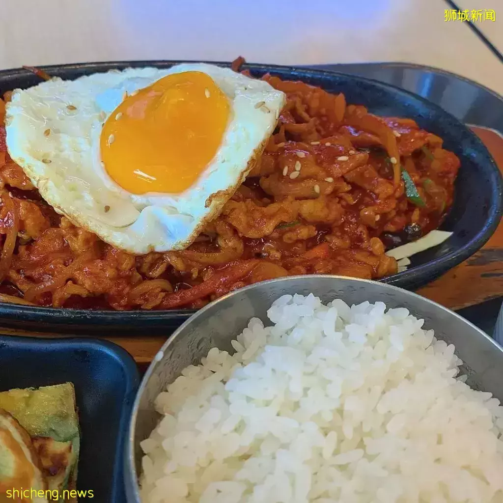 你敢相信嗎?!韓式套餐附送小菜只要S$10++🤤 平價又大份,絕對吃得飽