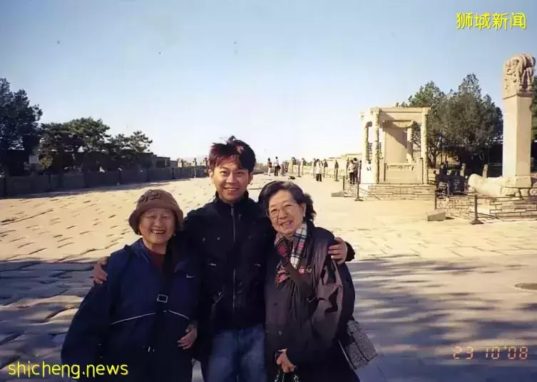 狗血！侵占87岁新加坡富太2亿家产！中国男导游出狱即被驱逐，永不能入境