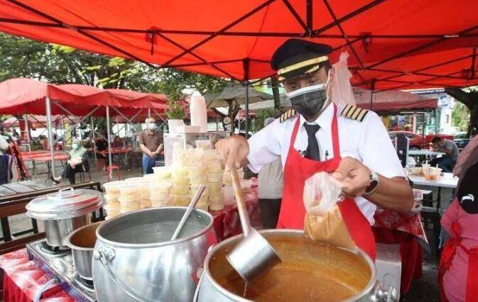 新加坡航空传奇陨落，大批空姐、空少、空乘、地勤都干嘛去了