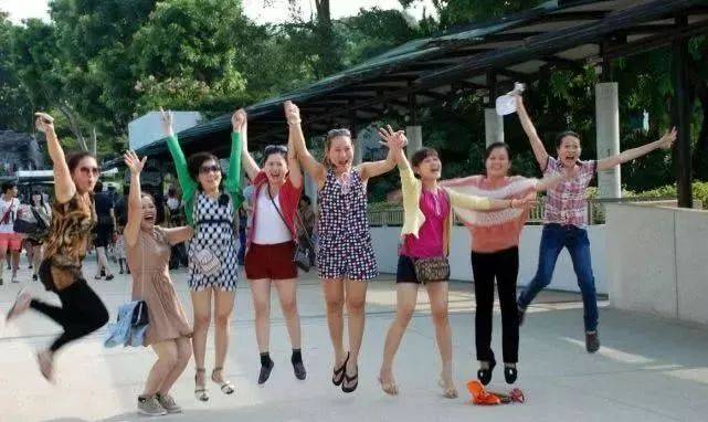 新加坡旅游别太放纵,在酒店里不要衣衫不整,导游:或有牢狱之灾