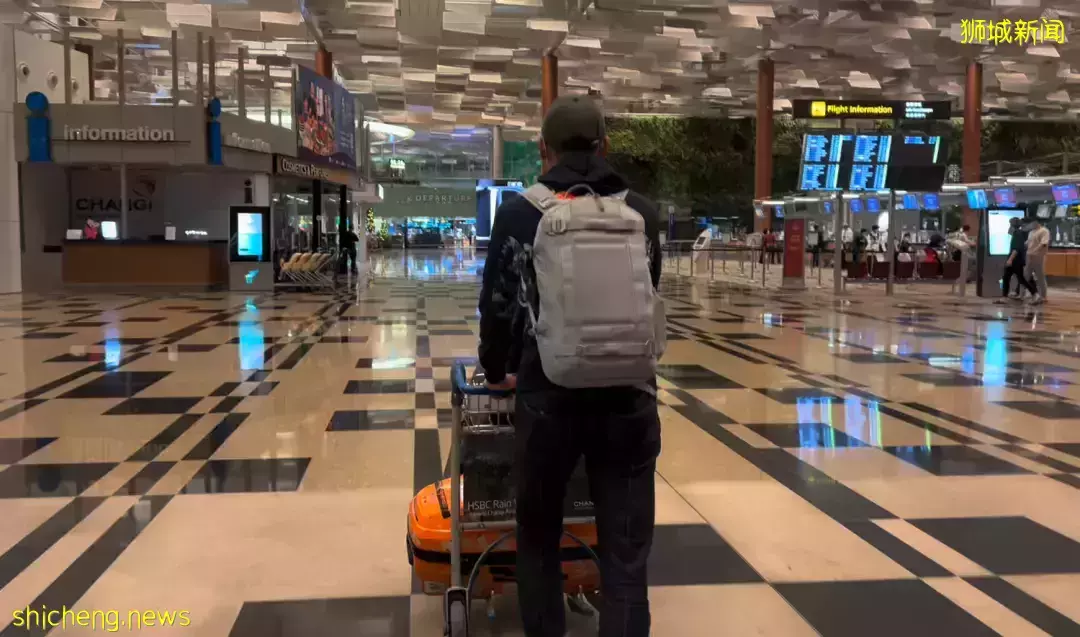 手把手指導從新加坡回國 事必躬親,都是爲了即將回國的同學們