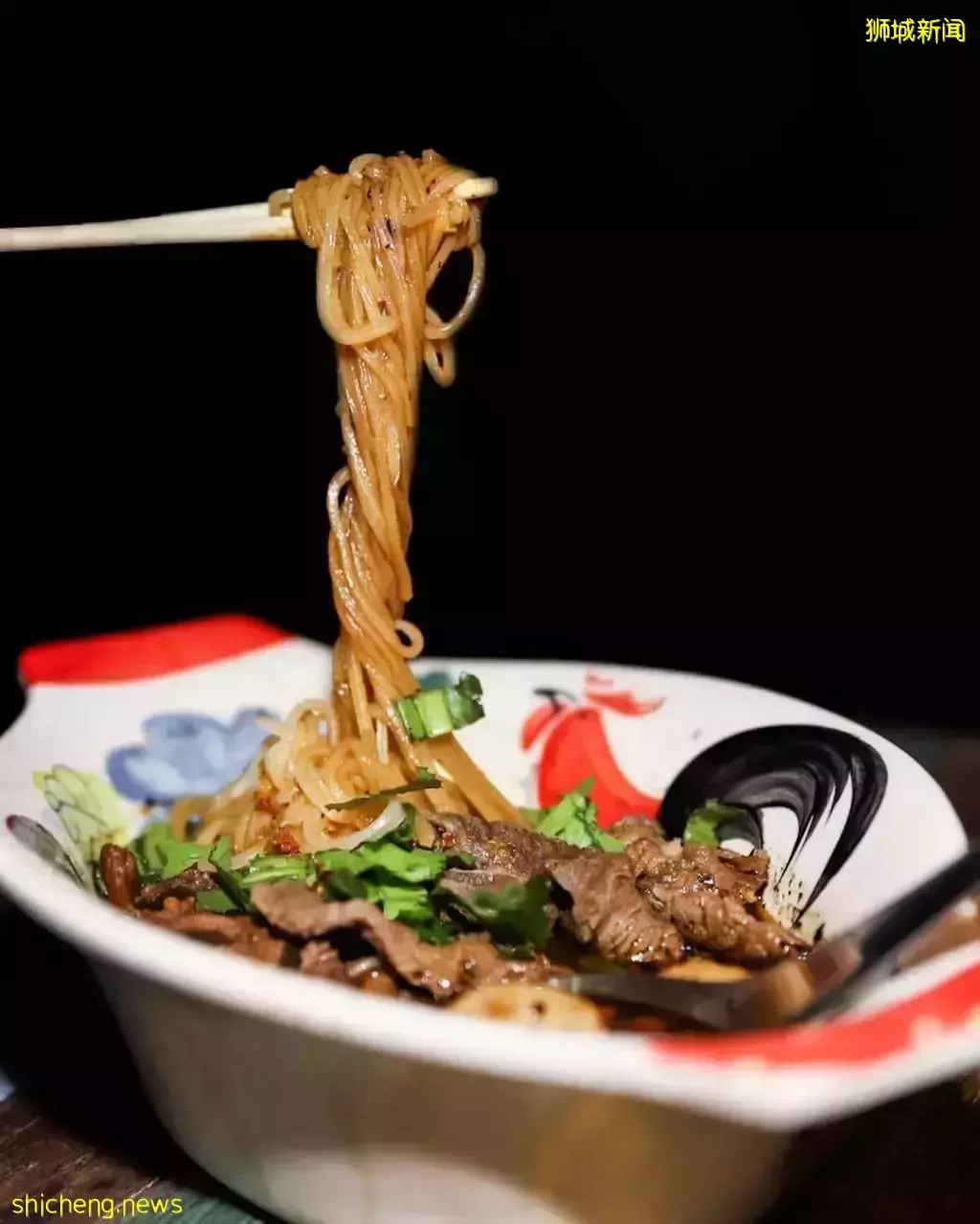 Warm Up Cafe户外露天泰国餐厅🇹🇭 经典料理➕地道小吃聚集地!酸香、热辣、甜点全都有🤤