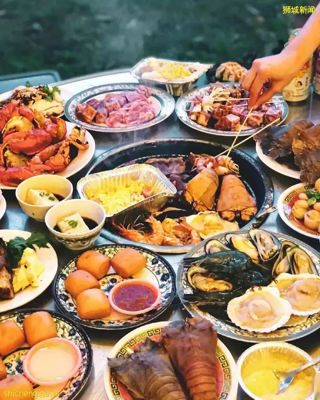 12月吃喝玩乐攻略🎊 圣诞节精彩活动华丽回归！双人下午茶、海鲜烧烤推出半价优惠🤤 