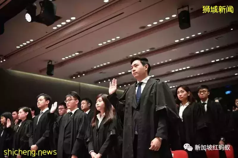 在新加坡掀起千层浪的准律师考试作弊事件,存有四大争议