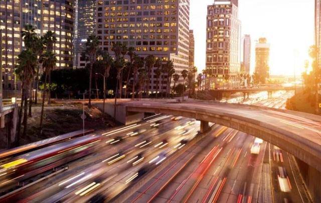 每月收入2200元,在新加坡怎么活下去