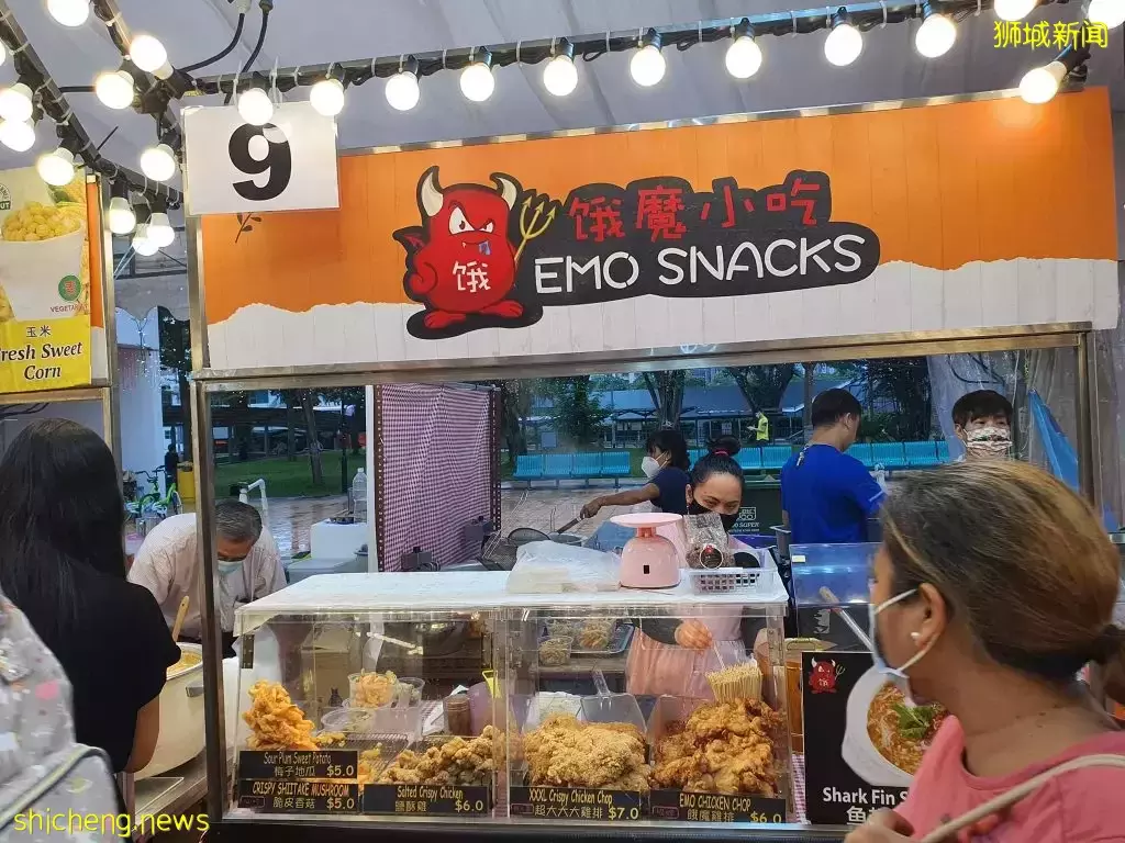 大巴窑的居民看过来!Courts前面的夜市已开始了~近40个摊位打造美食街,吃喝玩乐全都有👍