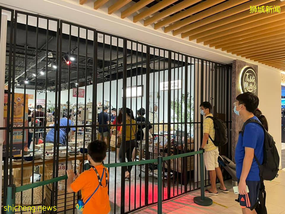 陶瓷店超值deal!88新币一箱,能装下你就拿走~超多个性瓷器快来挑选