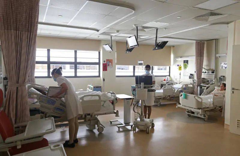 疫情下的女傭百態:要價900月薪,帶男朋友回家睡,廚房發呆3小時!我該怎麽辦