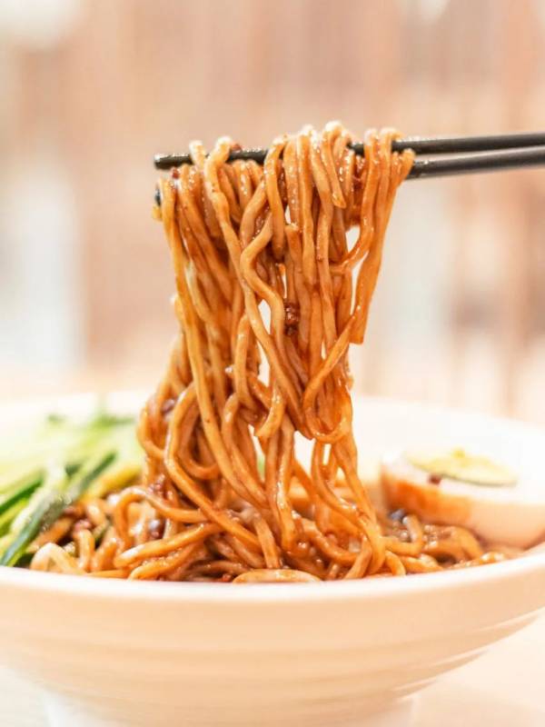 丹戎巴葛唯一湘菜館全新升級！暢享招牌菜5折，小龍蝦第二份半價