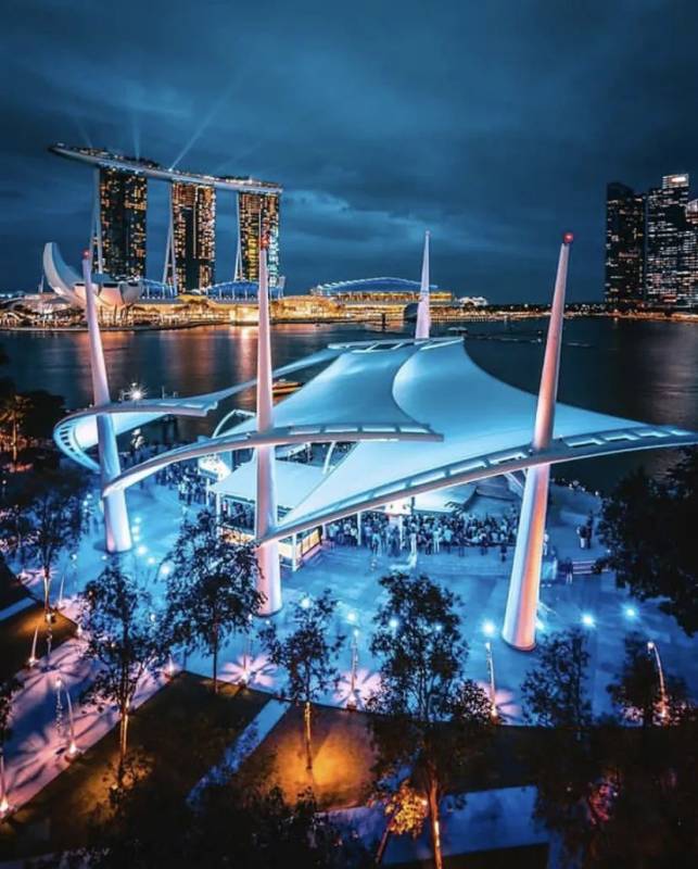 去哪里邂逅撞脸彭于晏,拜师周杰伦的坡国帅哥