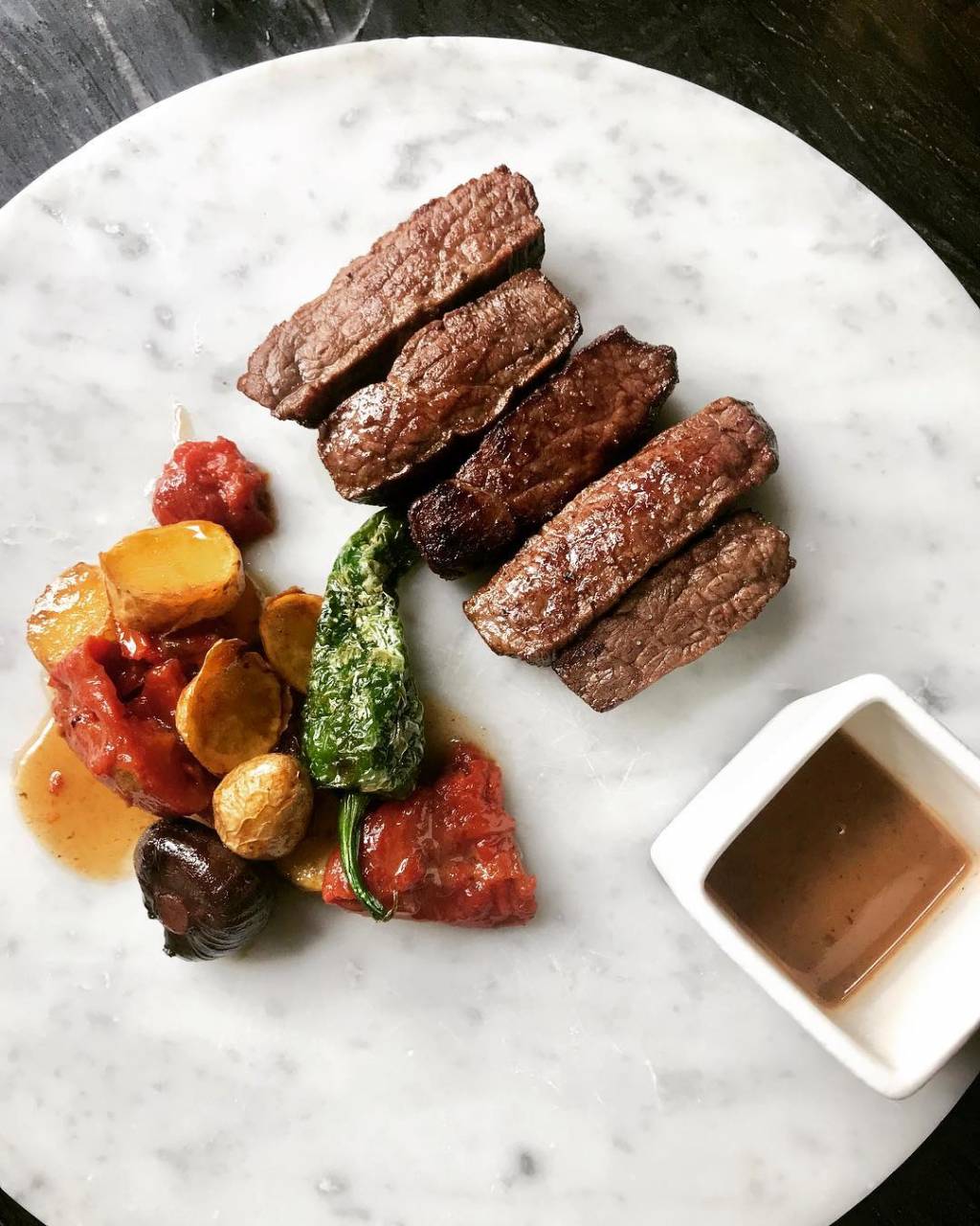 玩在獅城 想要體驗獨一無二的飲酒氛圍感?新加坡這10家高顔值酒吧你一定不能錯過