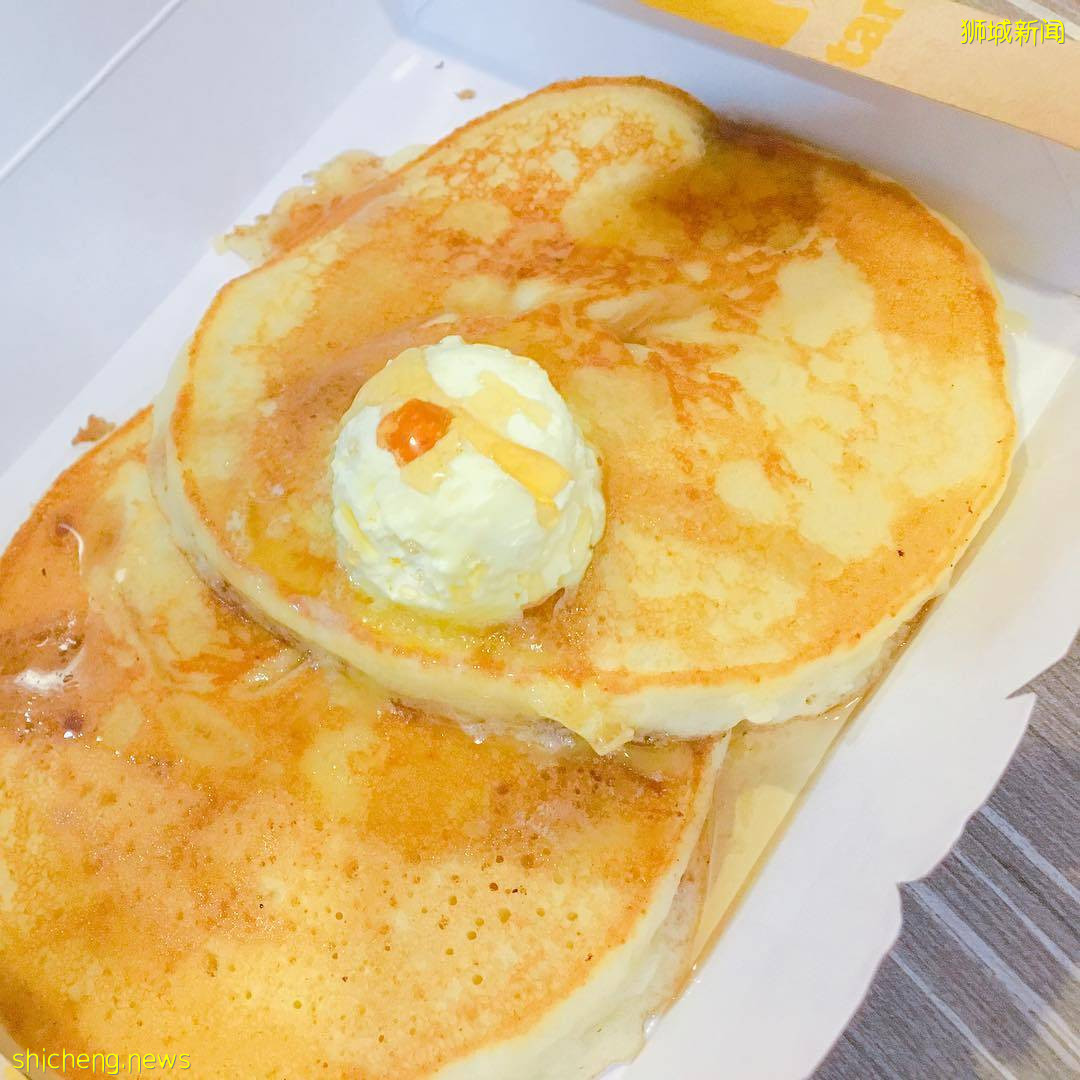 炸鸡界天花板新搞作!Jollibee推出早餐菜单☀️ 三款煎饼套餐拼盘仅从S$4.80起