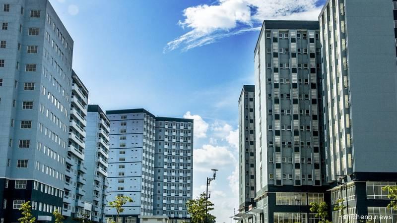 海事局：为客工安置两家海上浮动宿舍