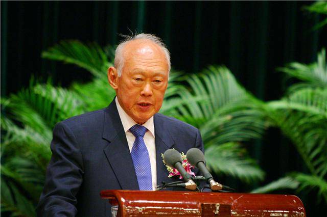 南洋大学消亡背后,隐藏着新加坡的“英语梦”