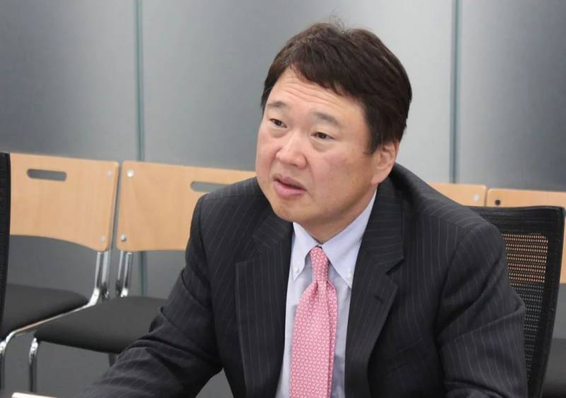 這兩個中國人,被新加坡海峽時報評爲“亞洲英雄”