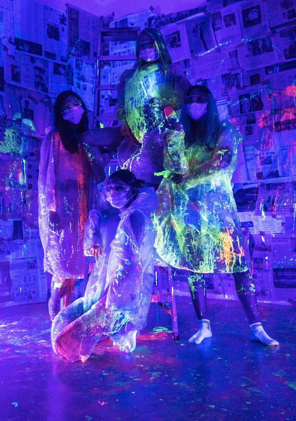 升級版Art Jamming🎨The Neon Playground作畫蹦迪兩不誤🙌1月22日限時活動:夜光噴槍+水汽球+DJ打碟🎼