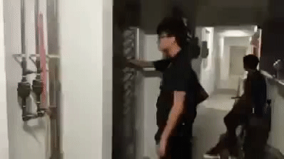 “奇葩!家长住新加坡公寓顶层,雇2女佣,却拖欠我$1200补习费!”