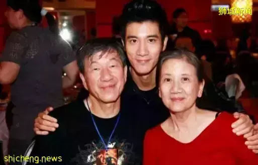 最新！李靓蕾曝光王力宏簡訊，送4億豪宅當封口費！徐若瑄：沒有對不起新加坡老公