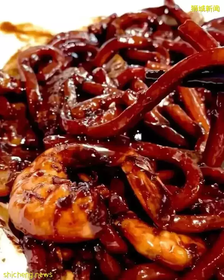 醬汁濃郁!超好吃的吉隆坡風味福建炒面@義順Daruma Tavern