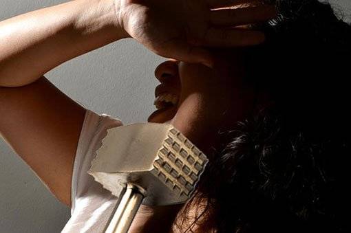 敲牙狂女雇主入狱 受害女佣:至今不能原谅