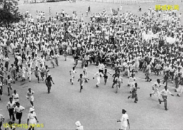 新加坡国父李光耀:如果把汉语定为新加坡的国语,将会是一个错误