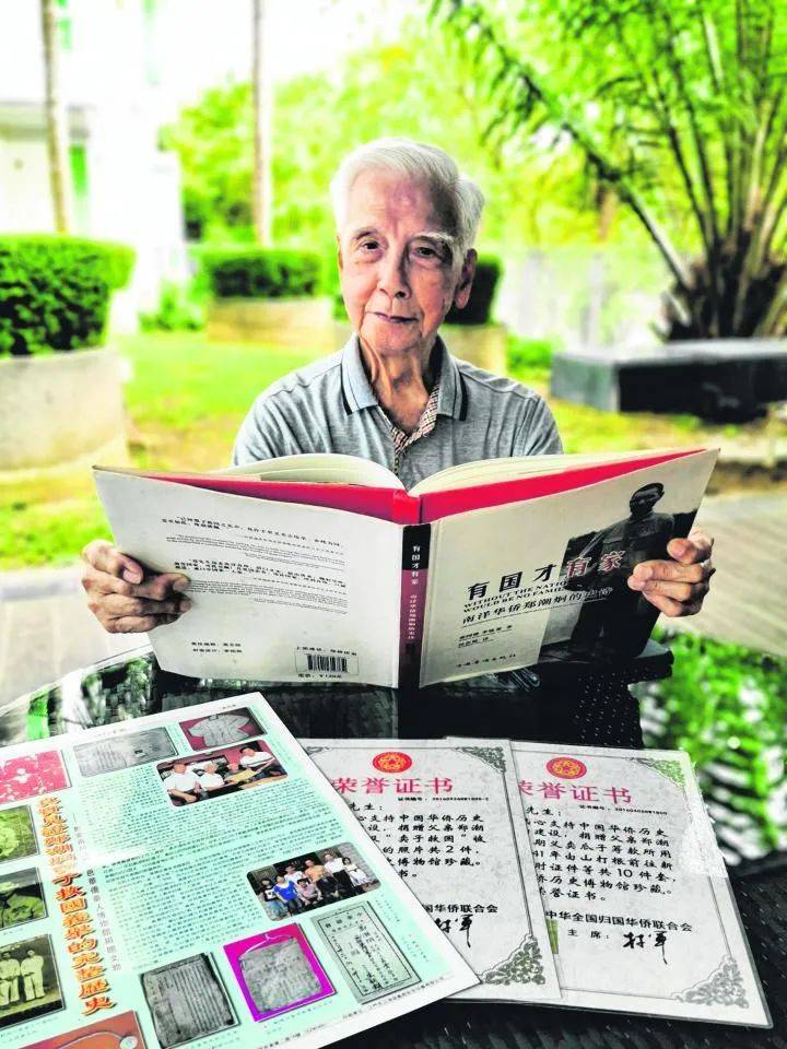 日本侵華期間,他義賣瓜子五年籌集18萬元,甚至以80元賣兒就是爲了