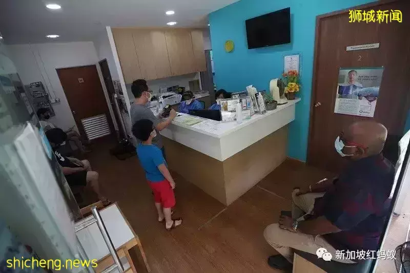 新加坡醫生建議衛生部:應考慮讓在家檢測呈陽者自行通報當局