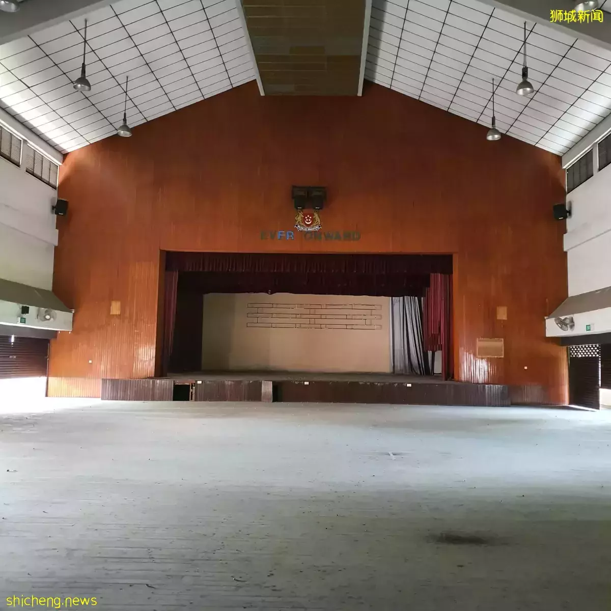 平時“閑人勿進”的空建築 疫情期間成客工“避風港”