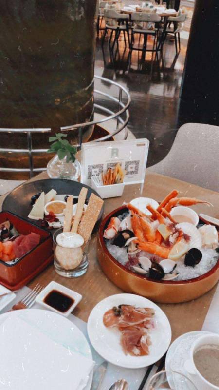 Marina Bay Sands 五星級酒店自助餐買一送一!人均才S$29++