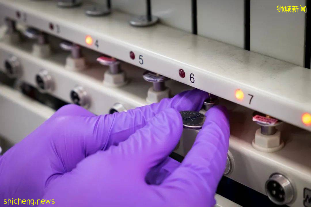 NTU 科学家发明防止锂离子电池起火的新技术