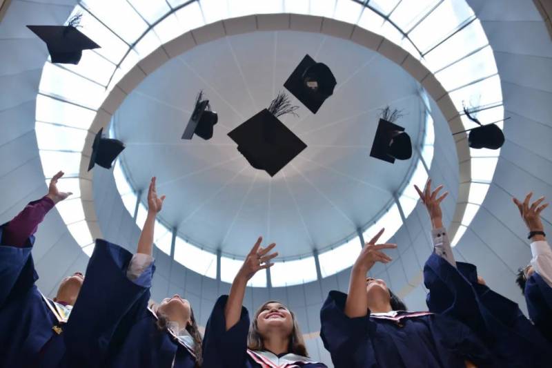 “我也怕獨自猝死在家裏”，單身人口暴增，新加坡真的適合獨居嗎