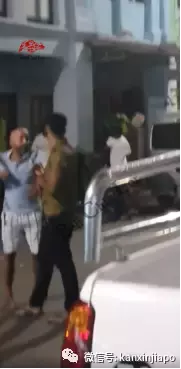 案发现场!新年伊始小印度街头斗殴,花盆、椅子成“武器”