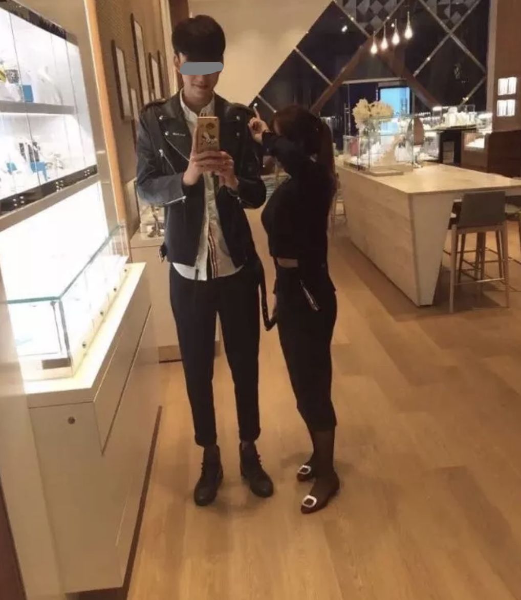 新进展!中国女留学生骗钱劈腿,煽动19岁男友活活打死前任,她在新加坡黑料惊人