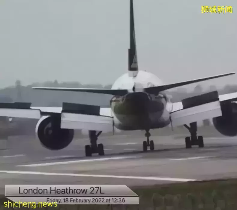 新航飞机降落时险出事!剧烈抖动差点冲出跑道!新加坡曾发生这些空难