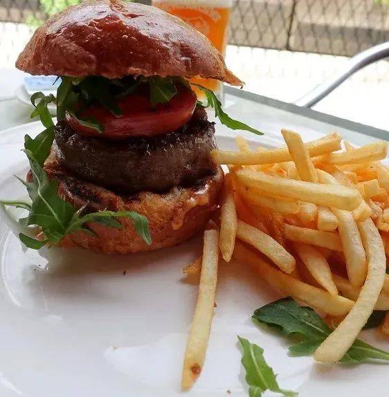 新加坡最像欧洲小镇的小山坡,藏着30多家好吃好玩好逛的文艺感小店