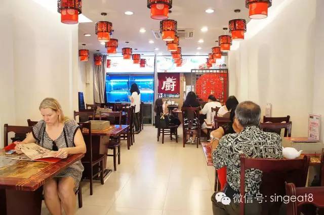 這個周末，讓這一道萬年石鍋魚治愈你