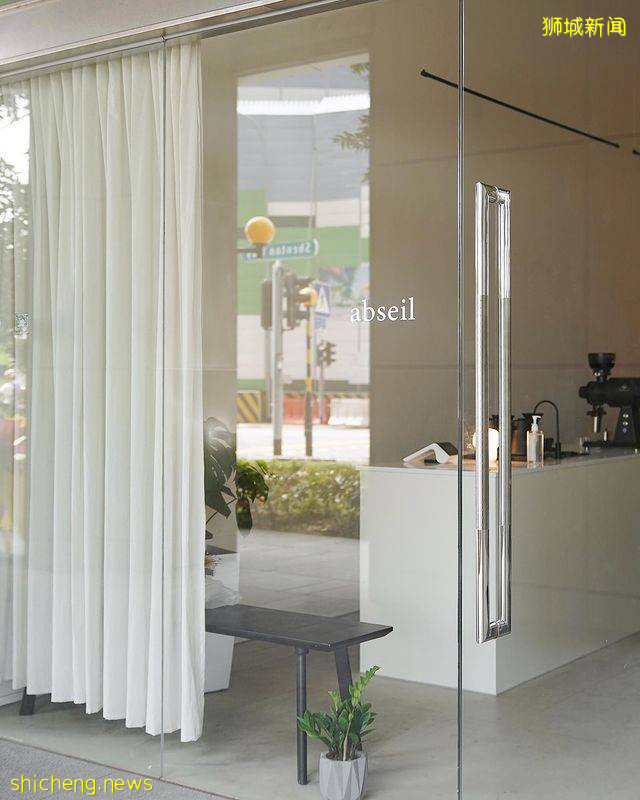 黑白极简风Cafe“Abseil”🖤全店只有五张桌子!静谧环境下品味咖啡☕