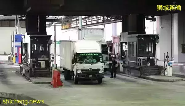 新加坡菜价飙涨30%!马来西亚多日爆发洪水,蔬菜海鲜运不过来