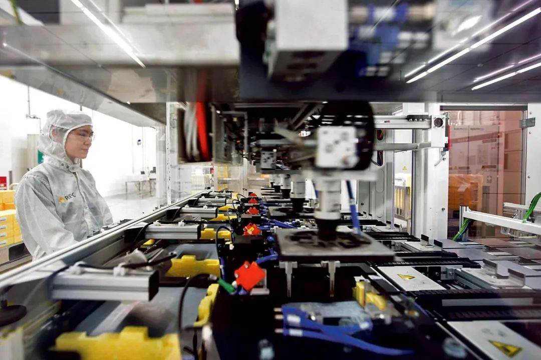 制造业S Pass比例两年内收紧,见不到工厂的新加坡,制造业竟然全球第二