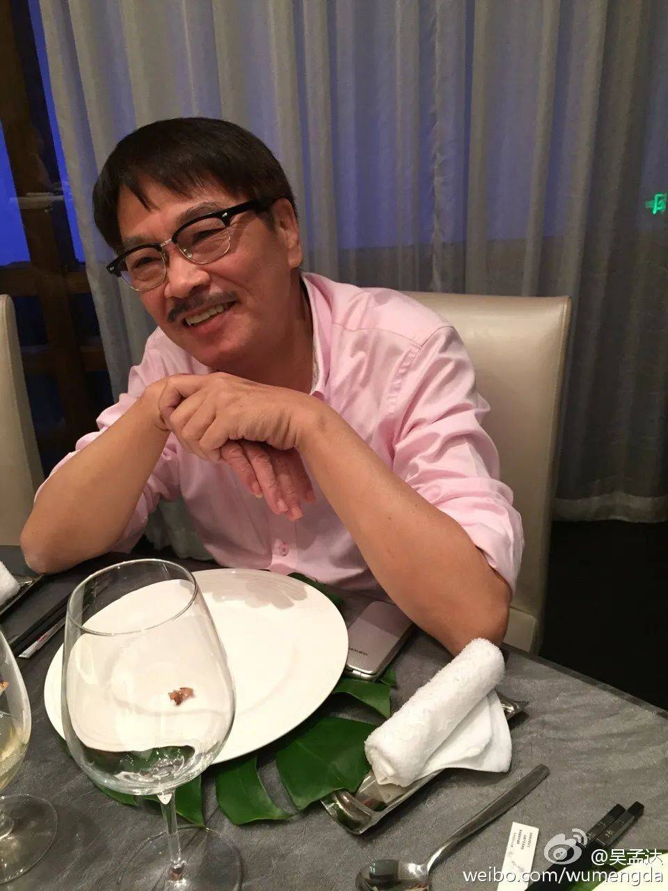 吳孟達遺願曝光，他與最惦記的人相識于新加坡