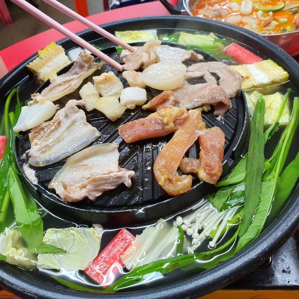 食閣平價好料💯 泰式料理攤“SOI 81 MOOKATA”泰國媽媽面+泰式燒烤火鍋😍 配料十足超澎湃