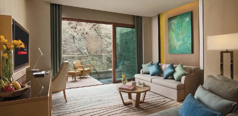 新加坡22家度假酒店周末小住！遊艇、樹屋和海底景色美不勝收，折扣攻略來啦