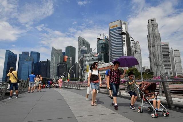 新加坡的这些制度，让很多中国游客中招，轻则罚款，重则遣返回国